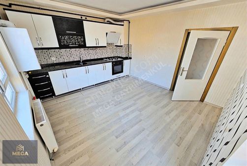 Ovacık Merkezde 3.kat Asansörlü Geniş M2'li Ferah 3+1 Daire