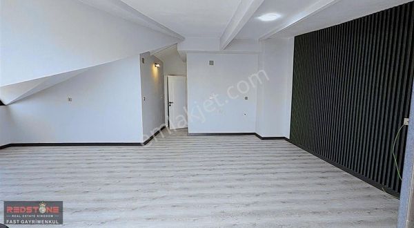 **çarkıparede Satılık 5+1 Villa**