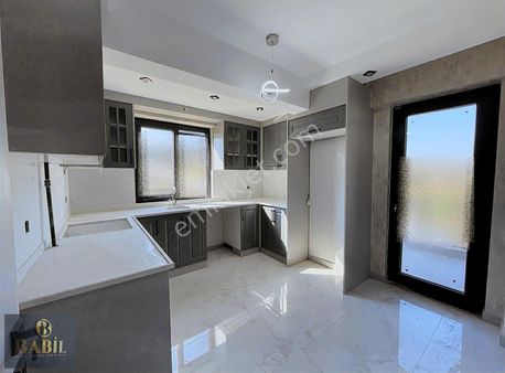 Lokasyondaki Son Uygun Fiyatlı Daire! 2+1 Arakat Çift Balkonlu