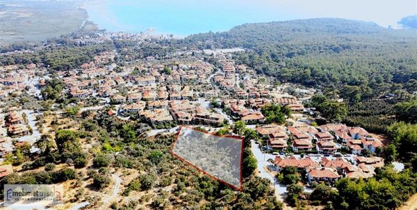 Akyaka'da Eşsiz Deniz Manzaralı 2085m2 Satılık Parsel