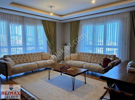 Avcılar Garden Da Prestijli Manzaralı Satılık 3+1 Daire