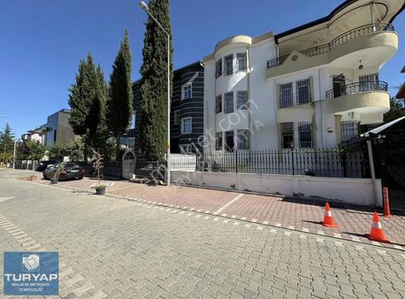 Turyap'tan Töm'de Premium Satılık Tripleks Villa