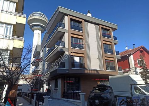 Prof.aziz Sancar Caddesinde Satılık Daire