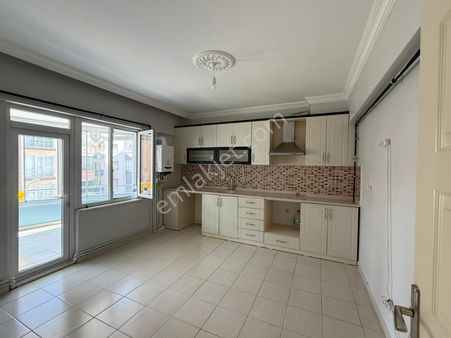 Rotadan Satılık Yarenlerin Ortasında Daire