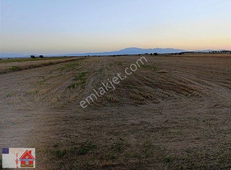 Baklan Hadımda Sıfır Taraslı Cift Parsel 24.000dekar Sulak Tarla