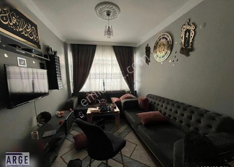 Fevzipaşa Caddesine Yakın 1. Kat 2+1 Satılık Daire