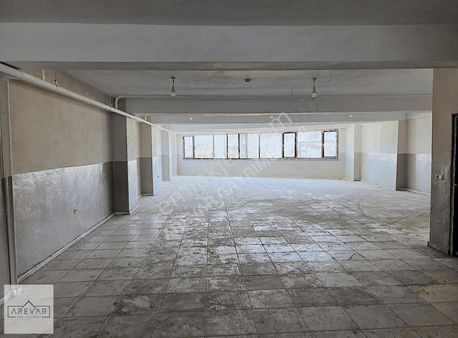 Protokol Yolu Üzeri Kiralık İş Yeri