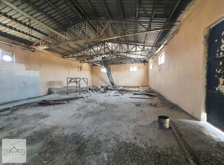 Havaalanı Yolunda 3 Katlı 800 M Kapalı 400m Açık Alan Depo