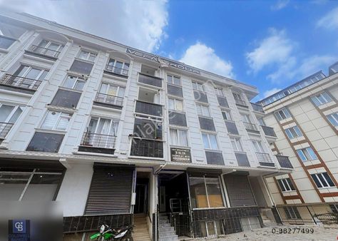 Arnavutköy Bölgesinde Satılık 2+1 Ara Kat