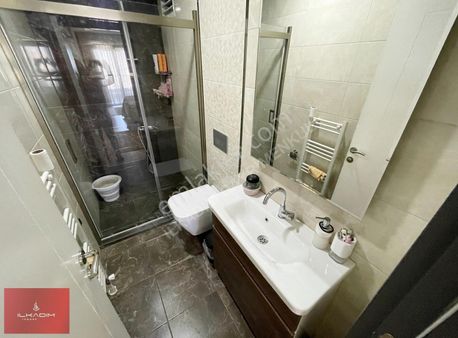 İlkadımdan Kapalı Havuzlu Park Manzaralı Kök Tapu 4+1