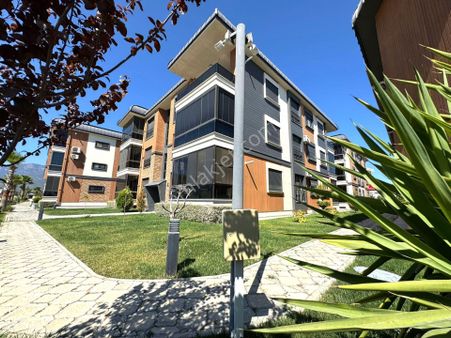 Akçay'ın, En Çok Tercih Edilen Sitesinde, 4+1 Ultra Lüks Daire