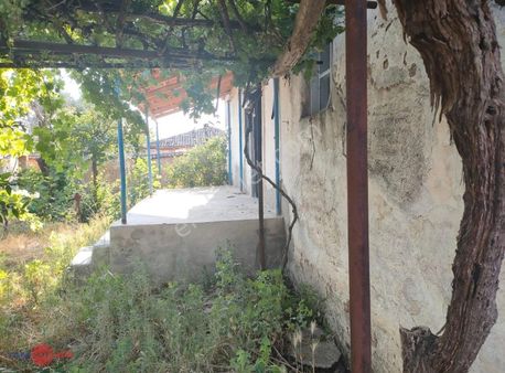 Bergama Ayazköy De 647mk Satilik Köy Evi