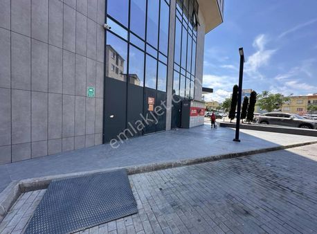 Bornova Varyant Tower Kurumsal Kiracılı Satılık Dükkan