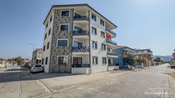 No:10 Gayrimenkul'den Merkezi Konumda Kapalı Mutfak 2+1 Daire!..