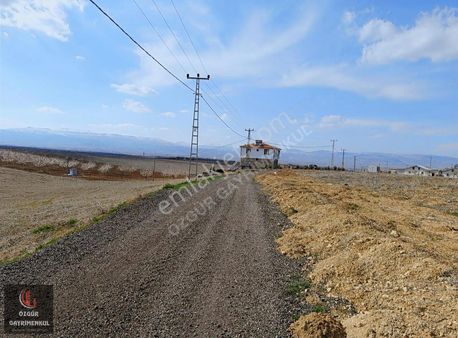 Özgürden Karanlıkdere Köy Evleri Yanı 6 Dönüm Tarla