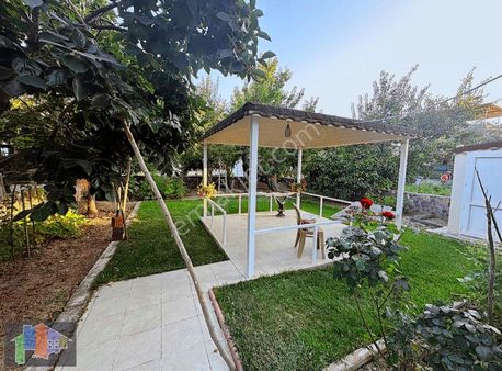 Tek Gayrimenkul Den Dikili De 360 M² Arsada Mustakil Ev