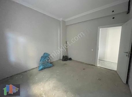 2+1 Kapalı Mutfak Dogalgazlı Full Tadilatlı Satılık Daire