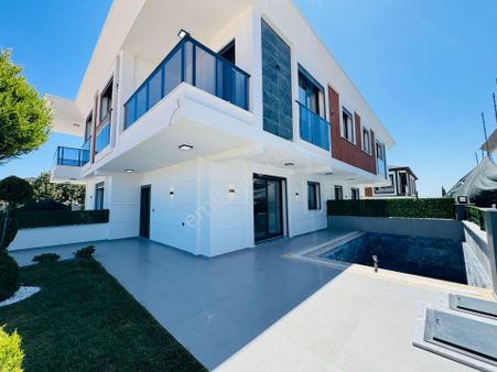 Didim Hisar'da 3+1 Geniş Bahçeli Müstakil Havuzlu Sıfır Villa