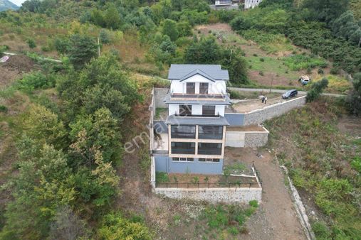 Akçaabat Deniz Manzaralı 5 Katlı Özel Yapım Satılık Villa
