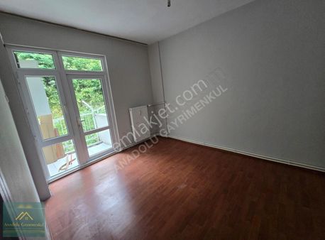 Anadolu Gm.'den Kirazlimanı Mah'de Manzaralı 3+1 Kiralık Daire