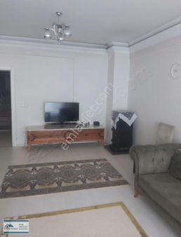 Pazarcı Mahallesinde Irmak Manzaralı Kiralık Eşyalı Temiz Daire