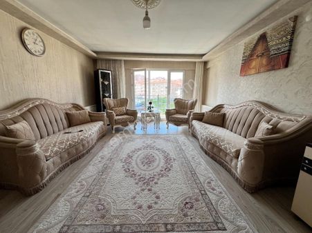 Turyaptan Karakaya Mahallesinde Full Yapılı Merkezi Konumda