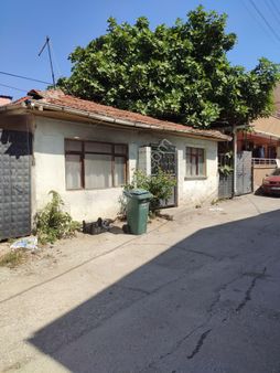 128 M2 İçinde Mustakıl Satılıktır