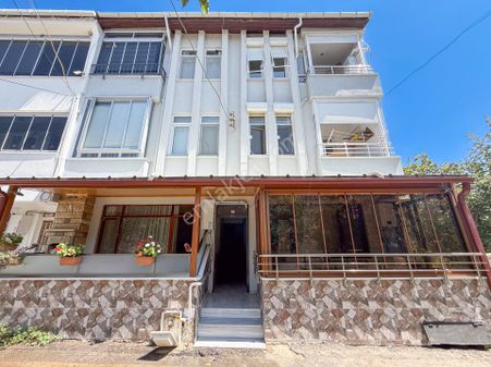 Kumbağ'da Gündal Plajına Çok Yakın Satılık 2+1 Daire