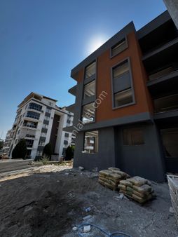 Genç Gayrimenkulden Satılık Yeşilmahallede 2+1 Daire