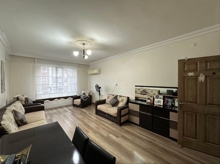 Acil Emlak’tan Merkezi Konumda 3+1 Temiz Daire