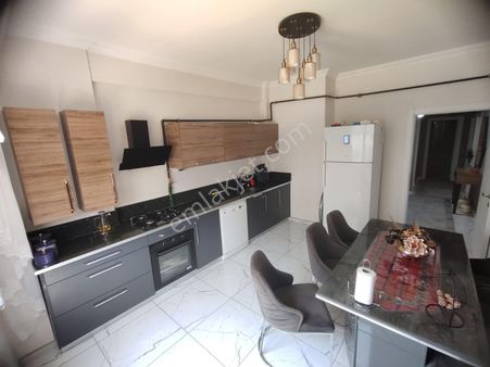 Acil Emlak’tan Atakent’te Site’de 2+1