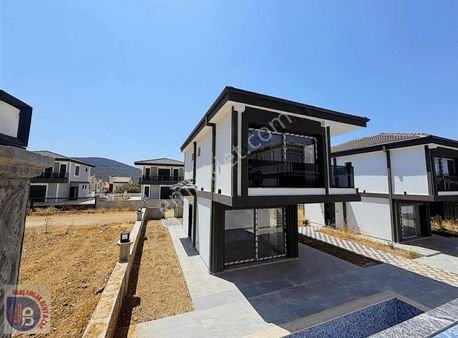 Didim Akbük'te 3 + 1 Havuzlu Uygun Fiyatlı Villa