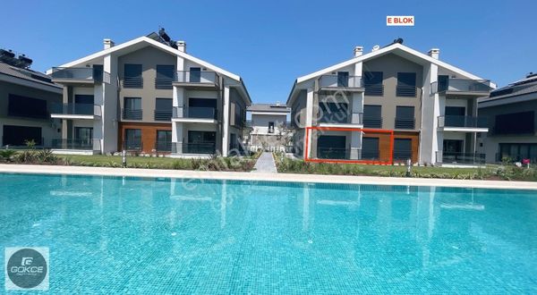 Oteller Bölgesinde Sıfır 2+1 Bahçe Katı Prestijli Site