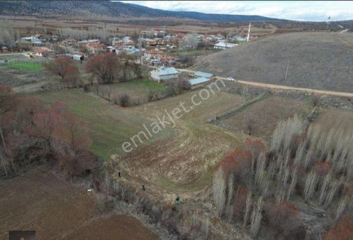 Köy İçinde Muhteşem Arazi Mete Mermer Satıyor