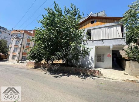 Gebze / Çayırova Mah. 305 M2 İçerisinde 2 Kat Yapı