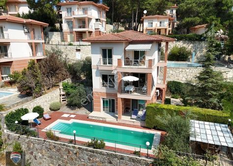 Kuşadası Soğucak Satılık, Tam Müstakil, Site İçi, Mahremiyeti Olan Özel Villa