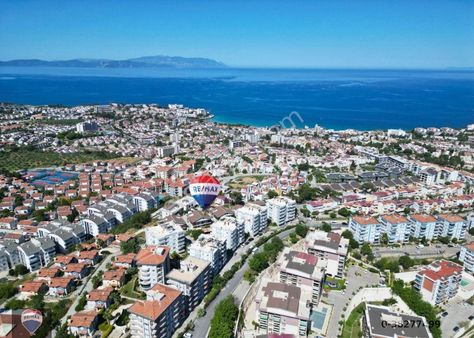 Satılık Kadınlar Denızı Bölgesınde Denız Manzaralı Villa