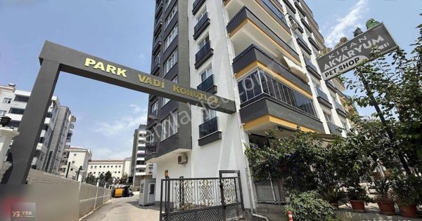 Rw Yek Gayrimenkulden Hastane Cad. 4+1 Lüks Donanımlı Satılık