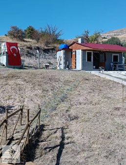 Kahramankazan Sarılar Mahallesi Tek Tapu Bağ Evi Havuzlu