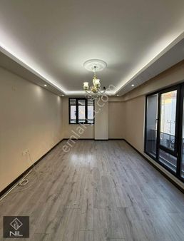 Merkezi Konum Ana Caddeye Cephe 2+1 Arakat Daire