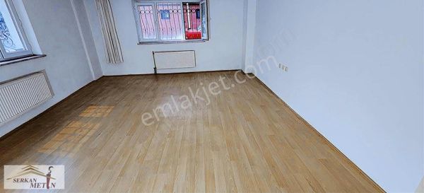 Batıkentte Ümit Hastanesi Yakini Kiralik Depo