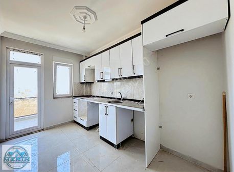 Şelale'de Sıfır Ayrı Mutfaklı Asansörlü Arakat 2+1 Satılık Daire