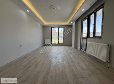 Osmangazi Aşıroğlu Caddesi 2+1 Geniş 95m2 Arakat Kapalı Otopark