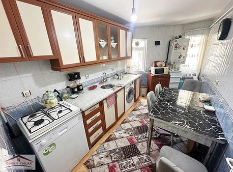 Cihandan Karahöyük Caddesi Üzerinde Masrafsız Fırsat Satılık 2+1