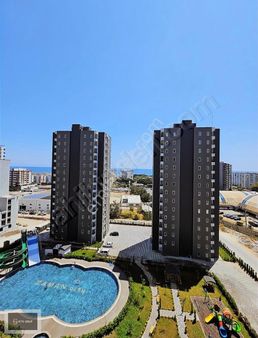 Mezitli Akdeniz'de Deniz Manzaralı Aqua Parklı 3+1 Lüks Satılık