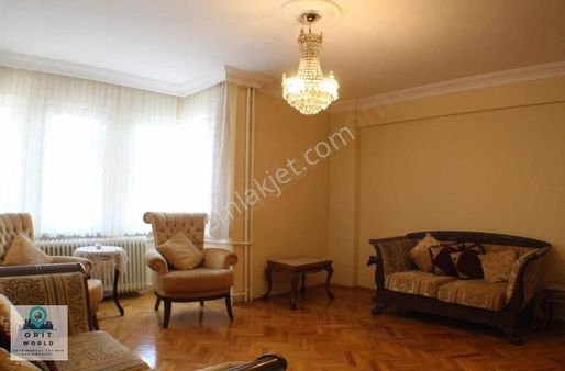 Ortapazar Caddesi Üzerinde Satılık 2+1 Asansörlü Daire