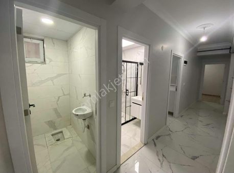 Eray İnşaat Emlak'tan Satılık 2+1 85m2 Bahçekatı Tek Daire Üzeri