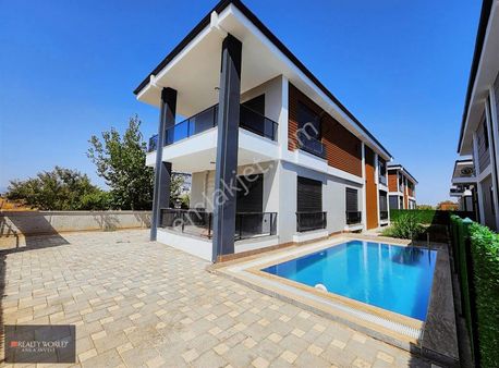 Altınkale Göç İdaresine Yakın Konumda Mustakıl Havuzlu 4+1