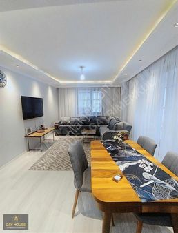 Day House Gayrimenkulden Yunus Emre Mah. 2+1 Kot 2 Daire