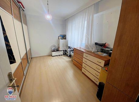 Panoramık İzmır Manzaralı 3+1 Kapalı Otoparklı, 3 Wc, 2 Banyo